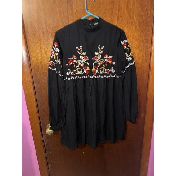 Boohoo | Dresses | Boohoo P Womens Black Floral Long Sleeve Flowy Dress  Size | Poshmark